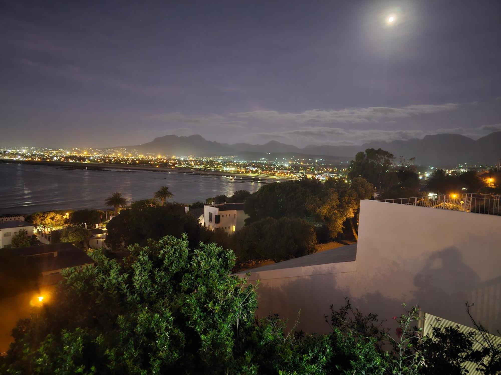 La Isla Bonita Bed & Breakfast Cape Town Exterior photo